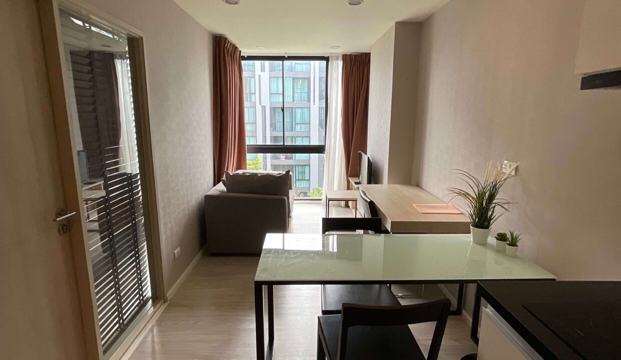 Palm spring nimman foutain for rent2